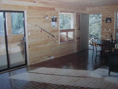 Brown Bear lake outpost cabin