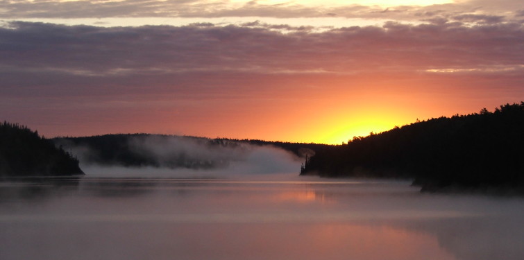Norse-lake-sunrise-with-fog